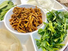 京酱肉丝春饼-苏师傅菜馆(上沙店)