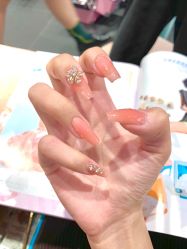 -花系美·美甲美睫精品店