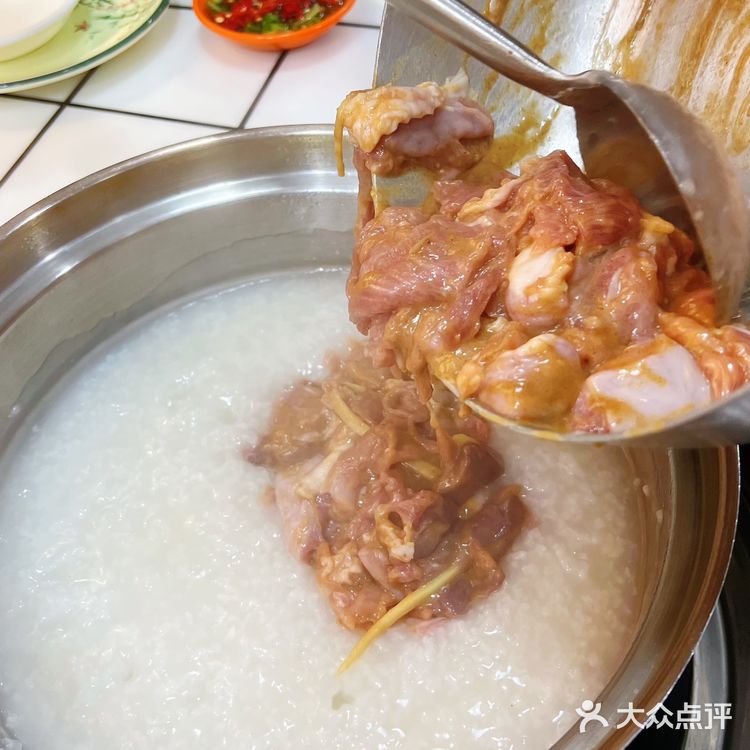 南宁美食｜胜记现切猪杂粥🌟满满一碗肉