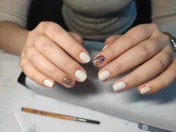 -AKIRA 安久日式美甲美睫