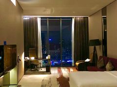 -广州天河希尔顿酒店