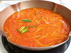 -毛辣果·贵州红酸汤牛肉火锅(西单店)