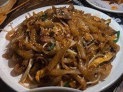 -胡桃里音乐餐厅(陶溪川店)(川湘赣菜·世界百大酒庄直供红酒·音乐表演)