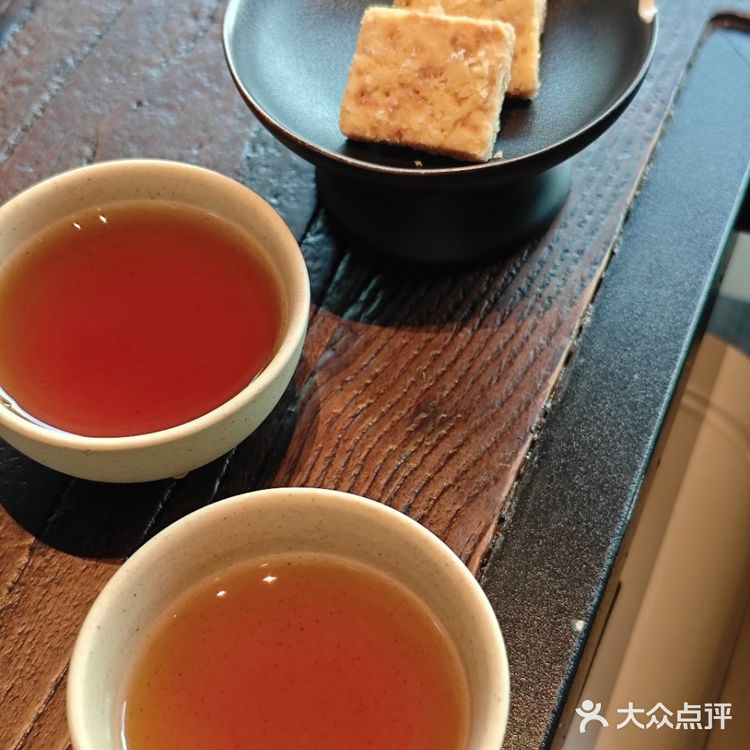 找到了～一家适合情侣约会的餐厅 