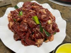 -黄利砖万峰林布依特色酸笋牛肉馆