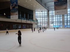 -冰纷万象滑冰场(深圳万象城店)