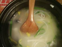 8小时骨汤米线-云海肴·汽锅鸡·云南菜(领展购物广场·中关村店)