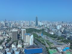 -怡豪大饭店·银顶旋转餐厅