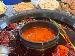 -黄潇洒老火锅(九眼桥宏济巷店)