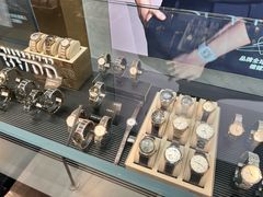 -亨得利钟表商店