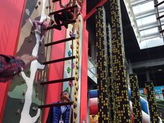 -蒙特利亲子乐园