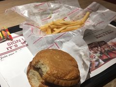 -The Habit Burger Grill 哈比特汉堡(复兴soho店)