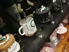 -星巴克(上海虹桥新天地二店)