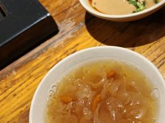 -老牌坊云南鱼豆花火锅(爱建店)