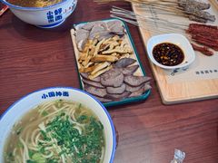 -东大桥小国抻面烧烤(长通路店)