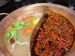-山城鼎重庆老火锅(西安钟楼店)