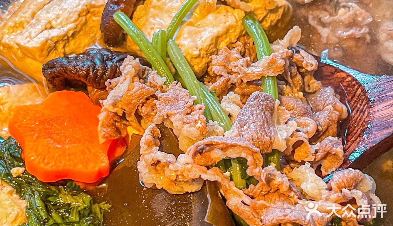 盼了一年这口肥美大闸蟹料理终于来了！