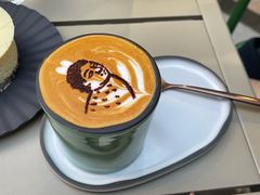 拿铁-潮一不贰·法式甜品·生日蛋糕·西式简餐(外滩店)