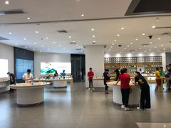 -华为授权体验店(中山公园来福士)