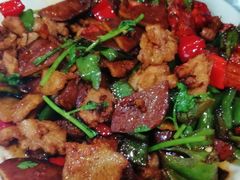 农家小炒肉-临街徽菜馆·正宗黄山味