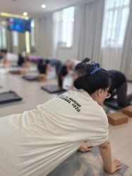 -爱尔乐美孕产瑜伽·普拉提