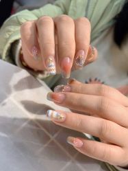 -UGIRL有个美甲