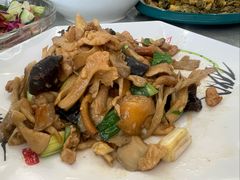 -何适山庄 ·可团建(水长城P2停车场店)