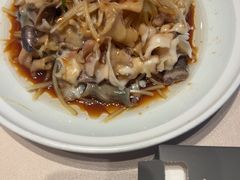 -八府香鸭·啫啫煲(华山路店)