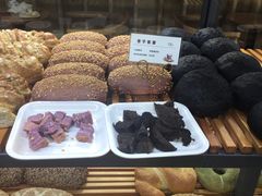 -焙丽拾光(麦凯乐直营店)