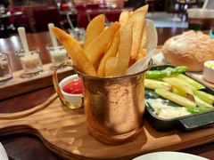 -恰餐厅及酒吧 CHAR Bar & Grill (北京丽都皇冠假日店)