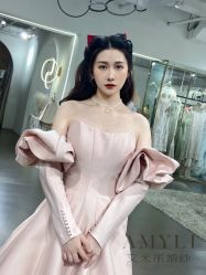 -艾米丽婚纱礼服