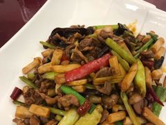 -东馆和天下特色餐饮(工农店)