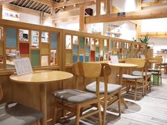 -猫的天空之城概念书店(丽江古城饮玉巷店)