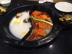 鸳鸯锅-重庆德庄火锅(体育中心店)