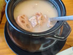 -莲餐厅·湖北菜·潜江小龙虾店(愚园路店)