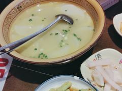 -富正毅三下锅·湘西韵味(天门山索道店)