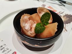 鲜虾炸春卷-翡翠小城·海鲜豆捞·广式点心(老佛爷店)