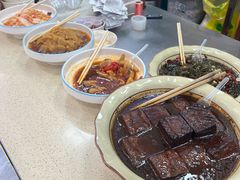 -老前童小吃(北明程路店)