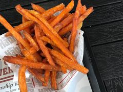 -The Habit Burger Grill 哈比特汉堡(爱琴海店)