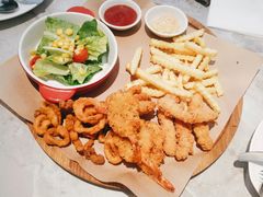 -必胜客(中大银泰店)
