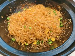 -阿瓦山寨·湘菜现炒·剁椒鱼头王(咸阳总店)