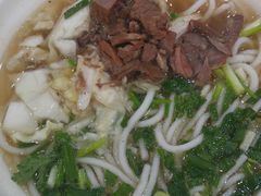 -花溪王记牛肉粉(四季花溪商场店)