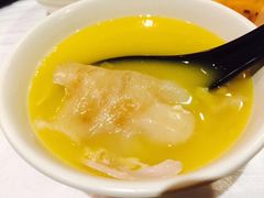 -鲜入围煮花胶鸡海鲜火锅