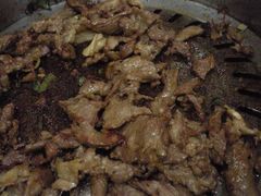 满满的一盘熟肉啊-平山城鑫烧烤(建国楼店)