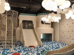 -涨巢·潮玩水疗局