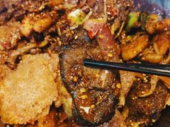 -嘎嘎鸭下巴·爆辣干锅(女人街店)