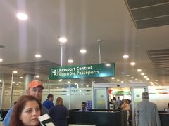 -西沃古尔·拉姆古兰爵士国际机场