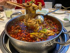 -蛙两只美蛙鱼头火锅(恒茂店)