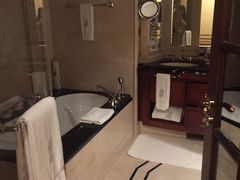 -广州富力丽思卡尔顿酒店