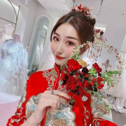 -艾米丽婚纱礼服